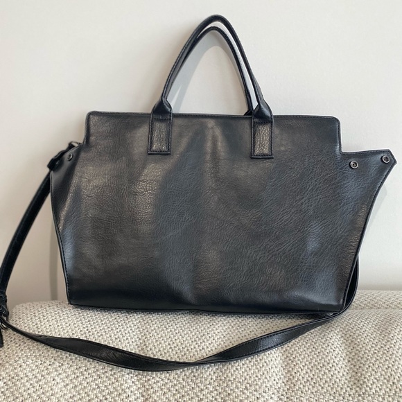 Matt & Nat Purse. Slightly Used - Picture 5 of 6